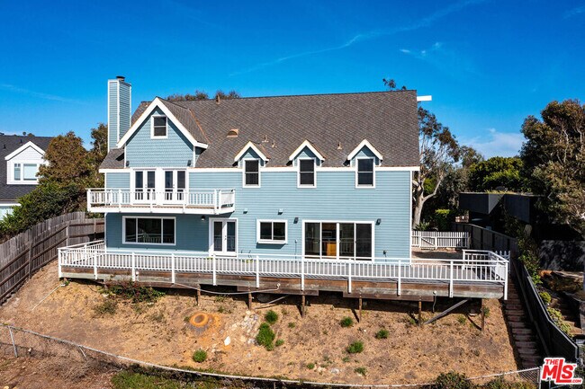 Foto del edificio - 6457 Surfside Way