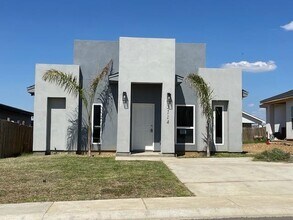 Building Photo - 5114 Galicia Ln