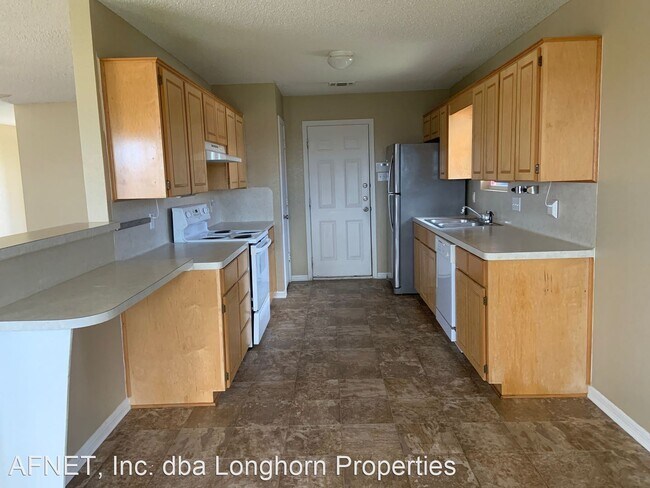 Foto del edificio - 4 br, 2 bath House - 4604 Hank Dr