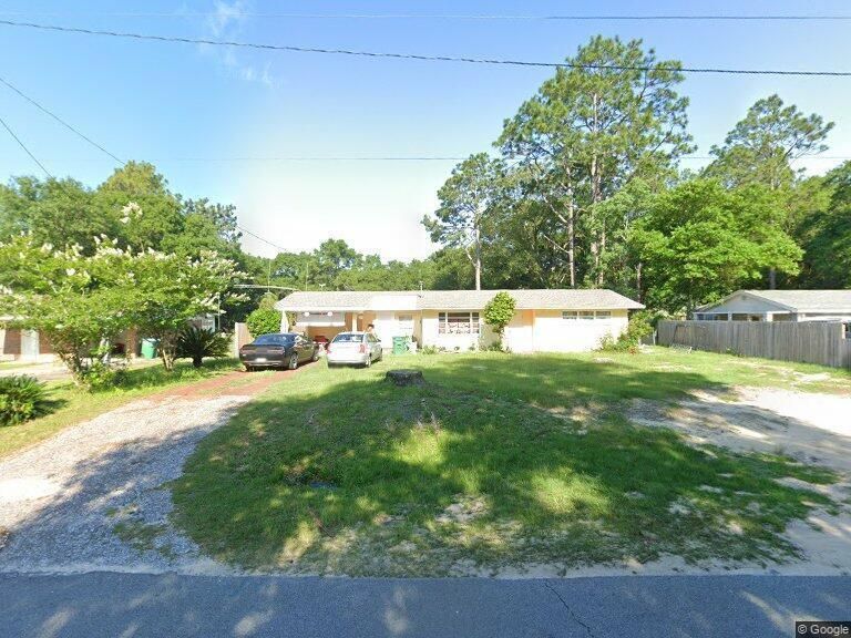 314 Brackin St Unit 2, Crestview, FL 32539 Room for Rent in Crestview
