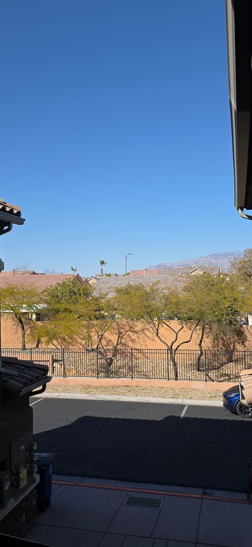 Foto del edificio - Sky Pointe Dr