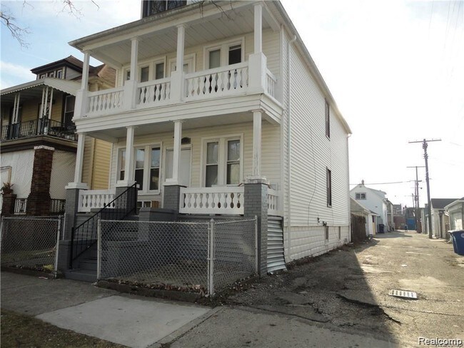 Foto del edificio - 9537 McDougall St