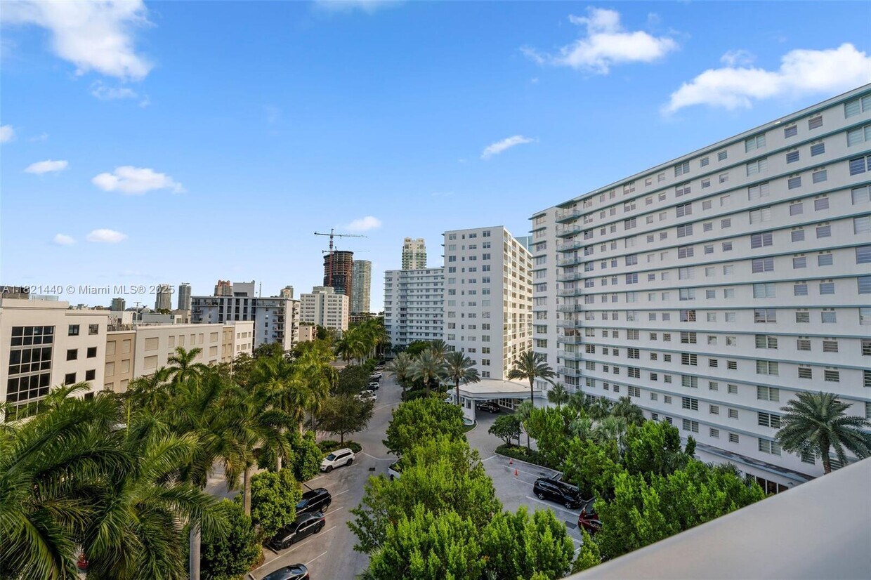 Foto principal - 910 West Ave