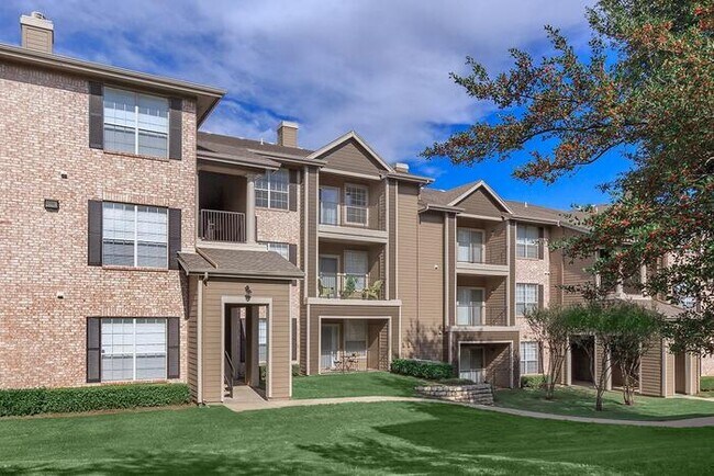 Foto del edificio - 2355 N Hwy 360