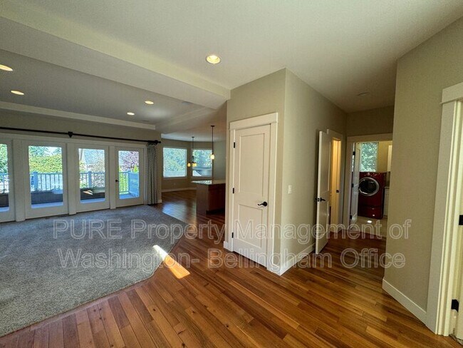 Foto del edificio - 834 San Juan Blvd