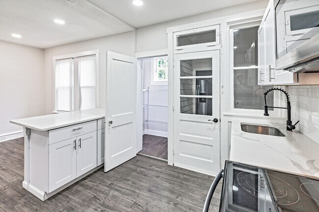 Foto del edificio - 3 bedroom, 1 bathroom home in City of Wilmington