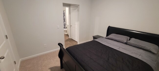 Foto del edificio - 843 Kirby Ct