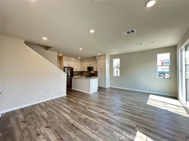 Building Photo - 401 Verna St
