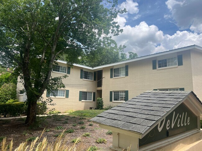 Interior Photo - Two Bedroom To Call Home in Normaltown