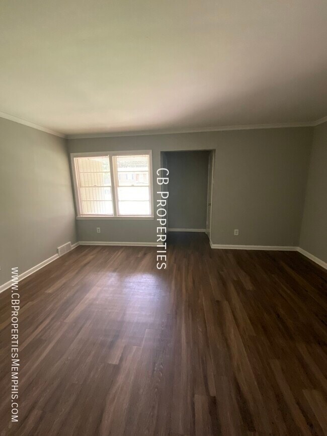 Foto del edificio - 3087 Keats Rd