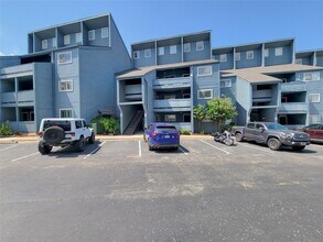 Building Photo - 12500 Melville Dr