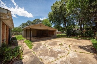 Building Photo - 2227 Lancelot Pl