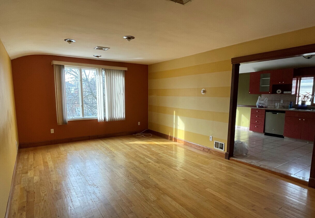 307 Getz Ave, Staten Island, NY 10312 House Rental in Staten Island