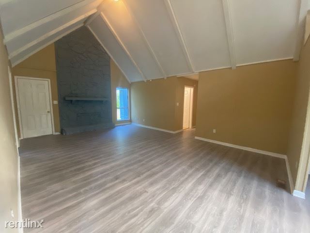 Building Photo - 4 br, 2 bath House - 821 Twin Ridge Drive