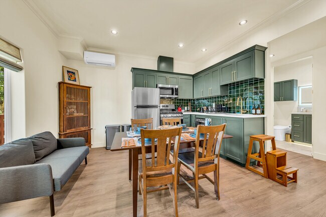 Área de cocina/comedor - Cabin View Davis