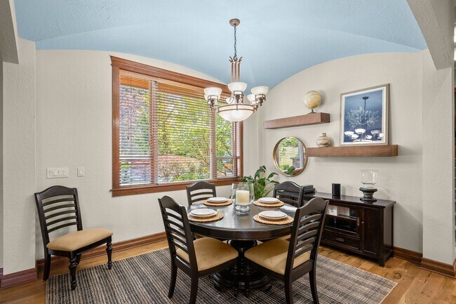 Building Photo - Beautiful Damascus Home