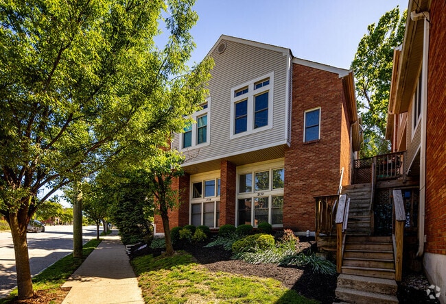 Building Photo - 2132 Gilbert Ave