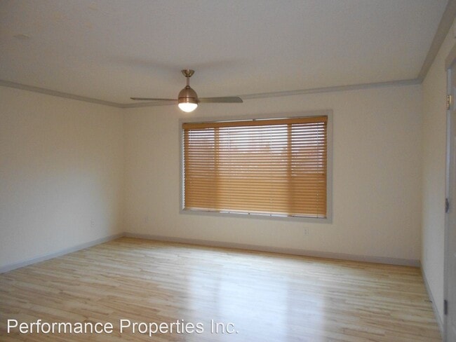 Building Photo - 8950 N Kellogg St