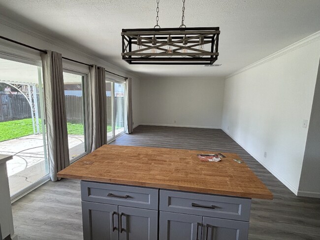 Foto del edificio - 524 Gonzales Dr