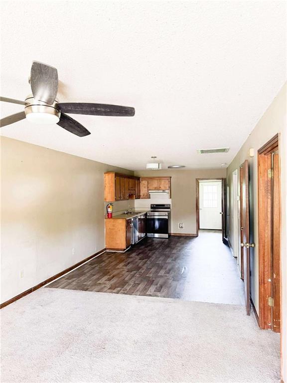 Building Photo - 124 Evergreen Trail SE