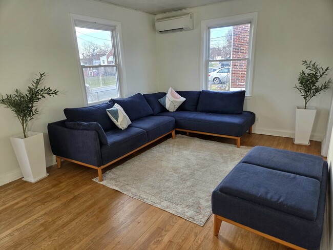 Staged photo: living room - 1130 Stephen Dr