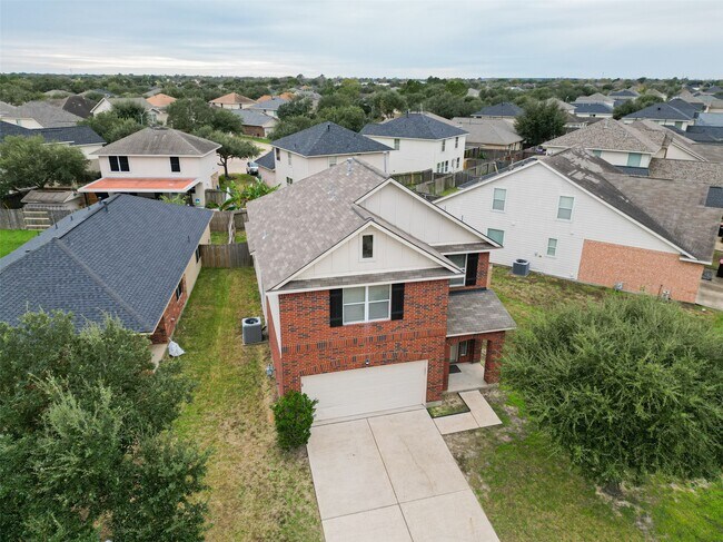 Building Photo - 7507 Legacy Pines Dr