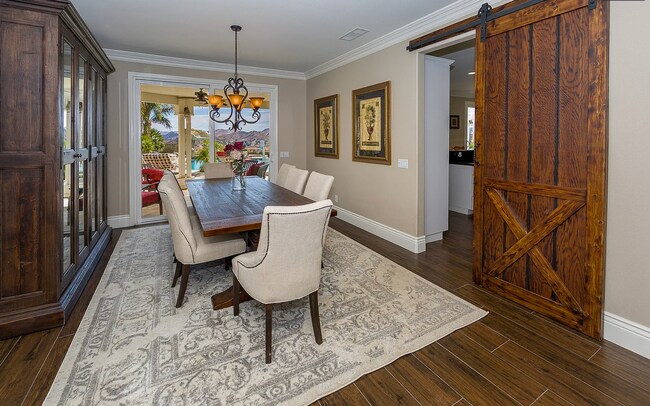 Building Photo - Stunning 5-Bedroom Castaic View Home for Rent!