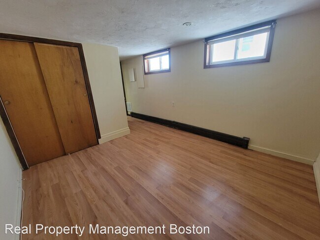 Building Photo - 2 br, 1 bath House - 302 B Quincy Ave