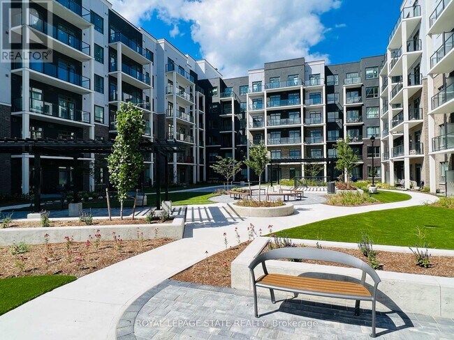 Photo du bâtiment - 5055 Greenlane