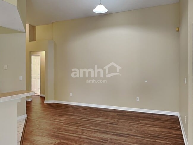 Foto del edificio - 1294 Cypress Bend Cir