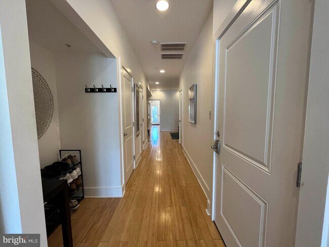 Foto del edificio - 1013 V St NW