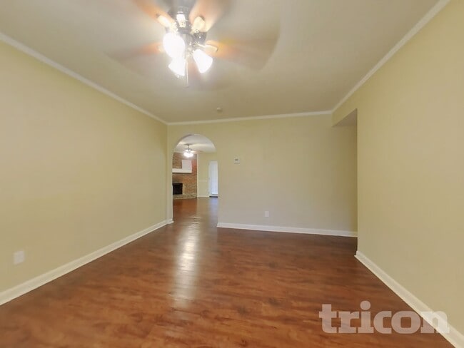 Building Photo - 5536 Dunson Dr