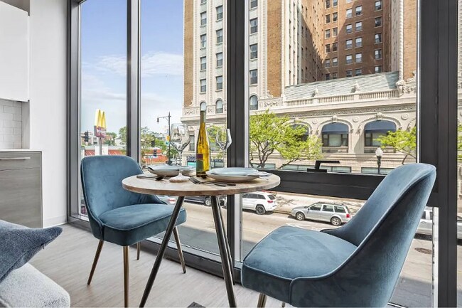 Foto del edificio - 4577 N Sheridan Rd