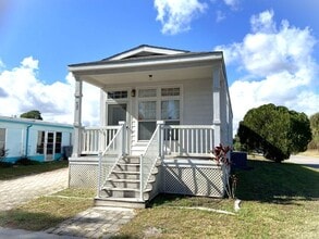 Building Photo - 57 Freedom Dr