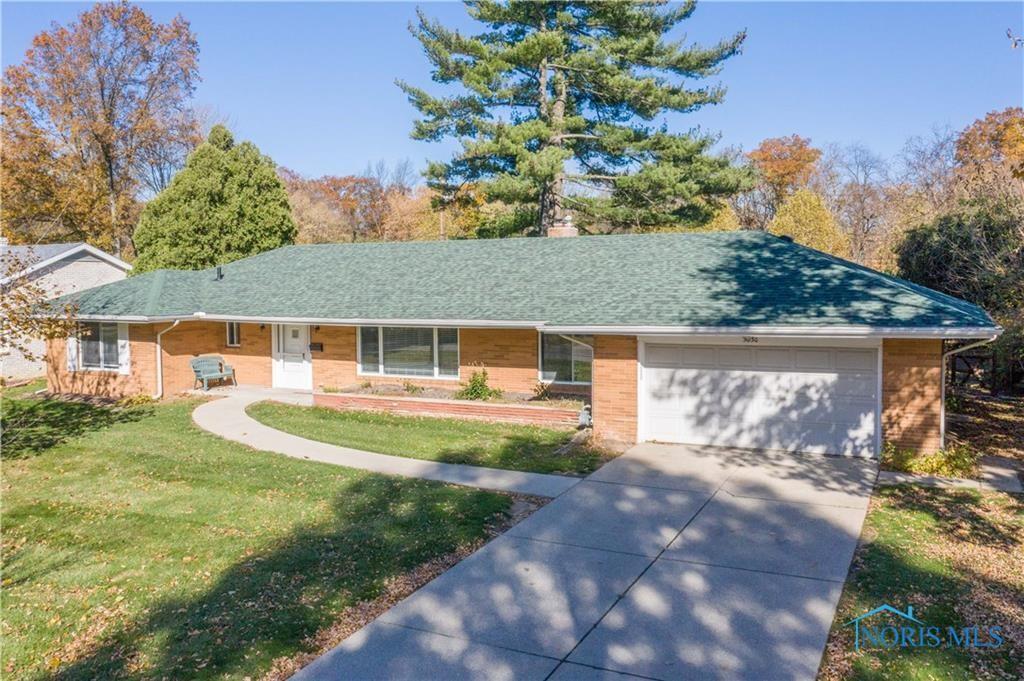 3830 S Beverly Hills Dr, Toledo, OH 43614 House Rental in Toledo, OH