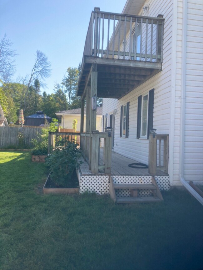 14 Northgate Rd Unit 1, Wasaga Beach, ON L9Z 2N7 Apartments 14 Northgate Rd Wasaga Beach, ON