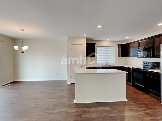 Foto del edificio - 1610 W Tamarack Dr