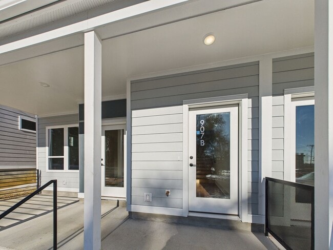 Photo - 907 Bainbridge St Apartment