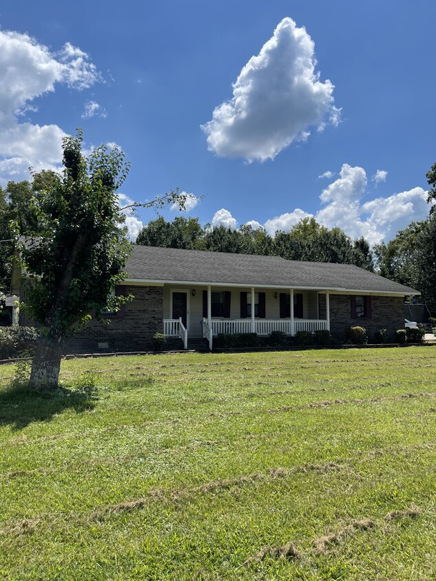 Front view of house - 21 Bannister Ln