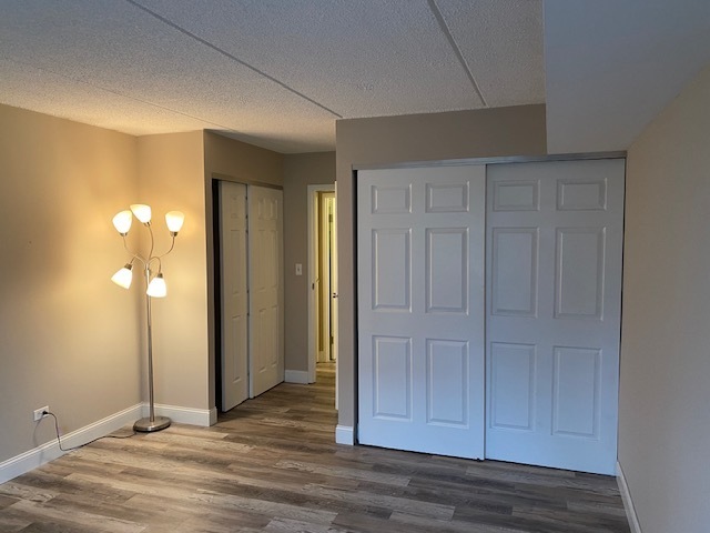Building Photo - 5S066 Pebblewood Ln