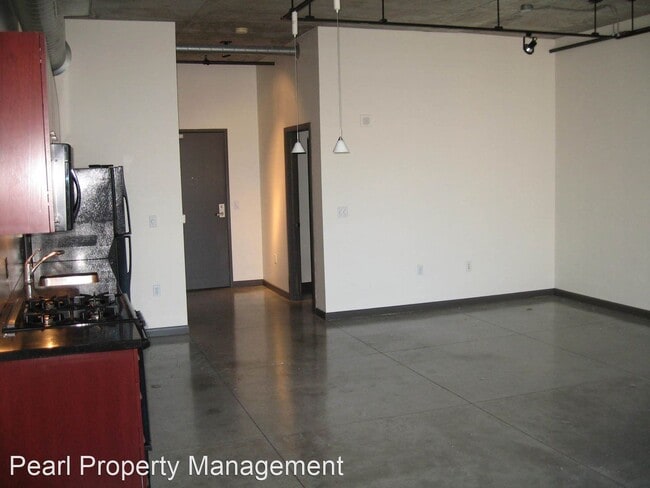 Building Photo - 1030 NW 12th Ave