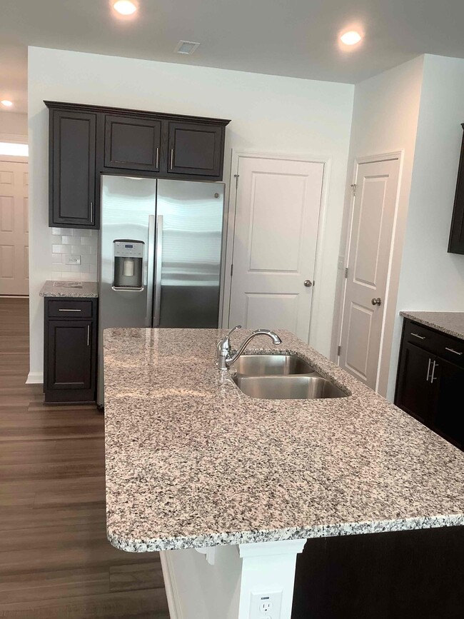 Building Photo - 1036 Sweet Woodruff Dr