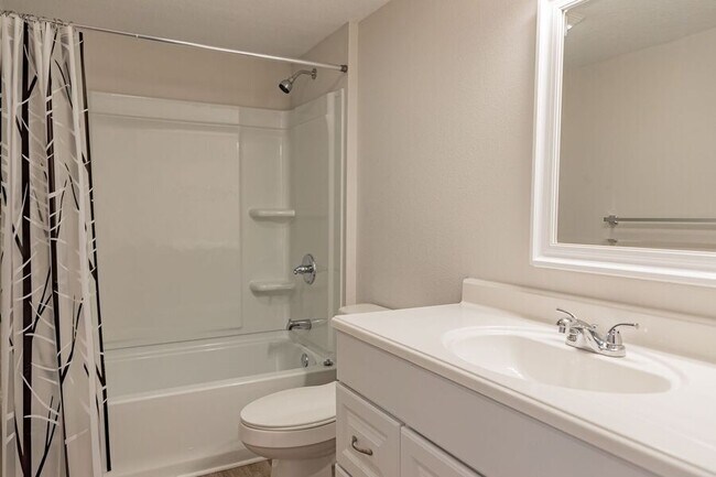 Foto del edificio - 626 W Central Ave