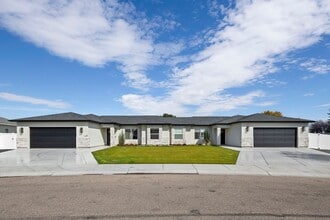 Building Photo - 719 Cheri Ct
