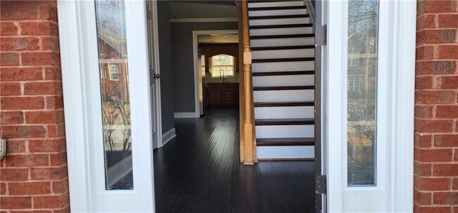 Foto del edificio - 1566 Andrew Hills Ct