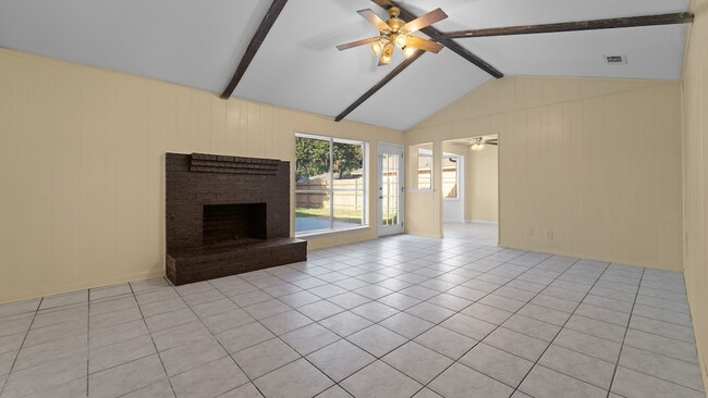 Photo - 1529 Leicester St House