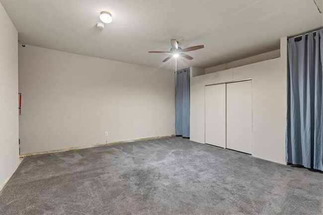 Building Photo - 360 Turtle Creek Dr