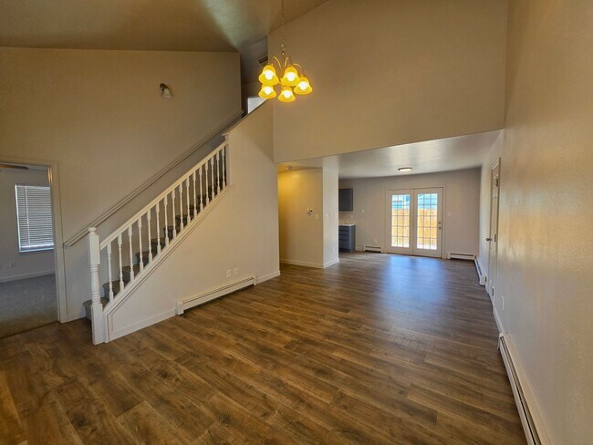 Foto del edificio - Complete Remodel 4 bed, 2 1/2 bath home