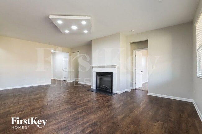 Foto del edificio - 3280 Heatherwood Dr