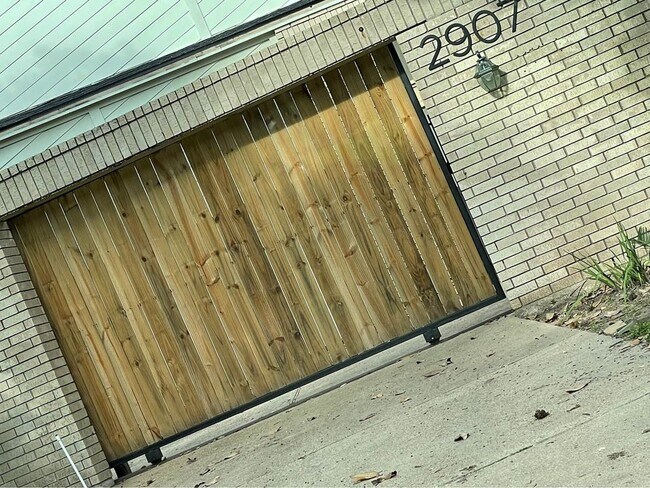Building Photo - 2907 Tory Hill Ln